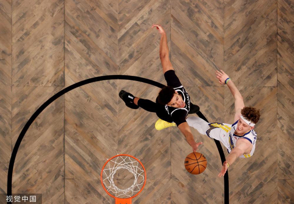 表现受到影 表现受到影