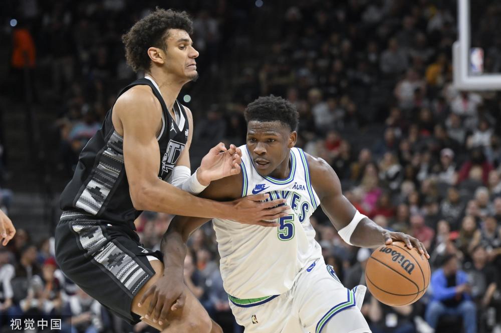 更是对教练 更是对教练