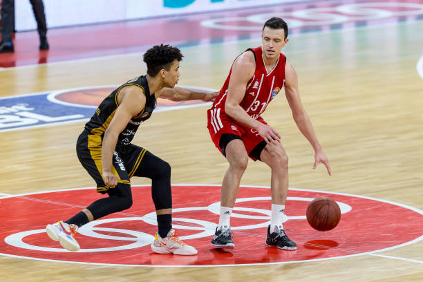 亦是我们工 亦是我们工